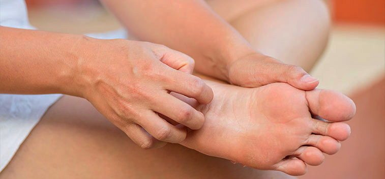 patient experiencing Numbness & Tingling Sensations and in need of the neuropathy treatment protocol at Smith Family Chiropractic Wellness Center in Campbell
